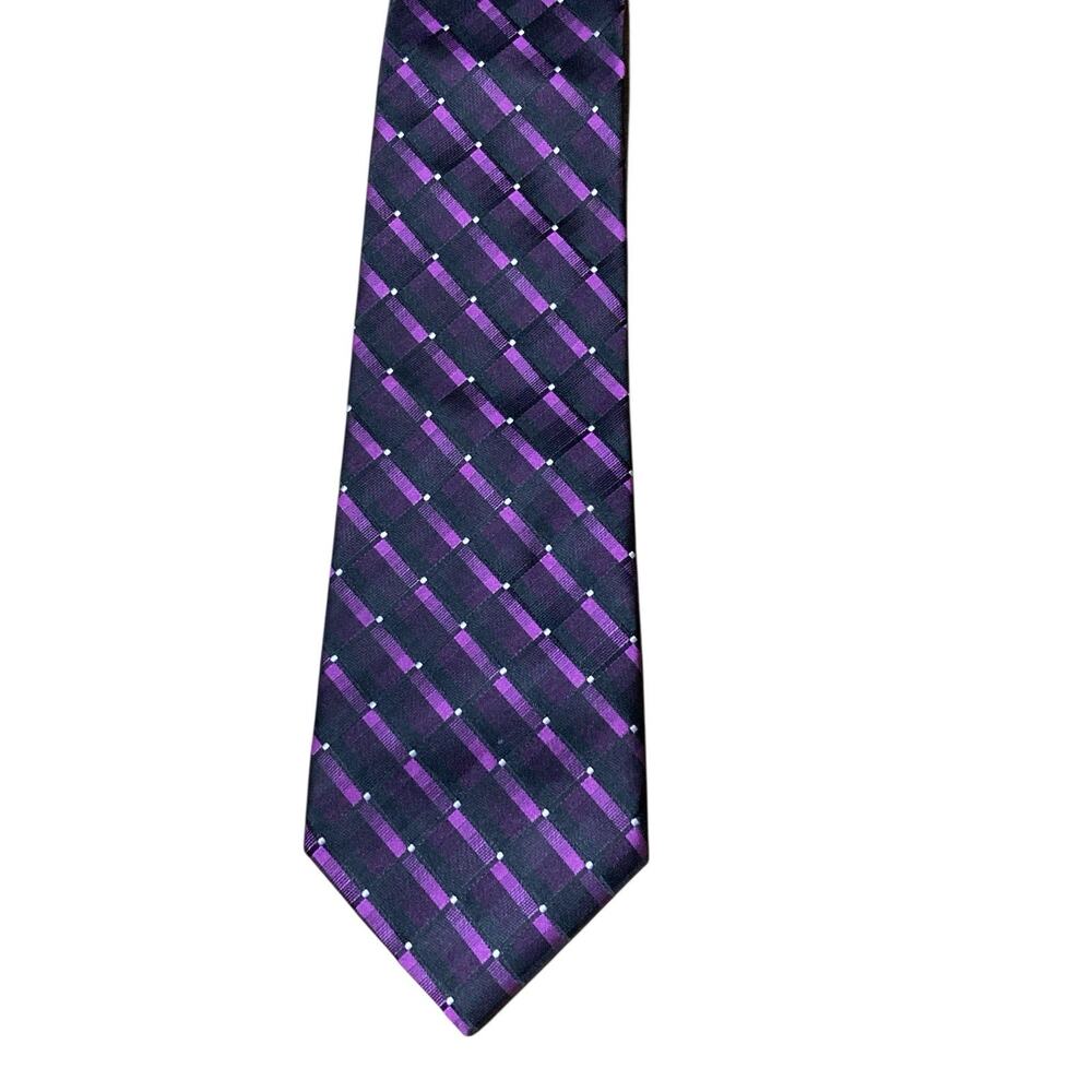 Stacy Adams Tie Hand Made Purple Geometric Pattern 3 3/4”‎ X 63” Long